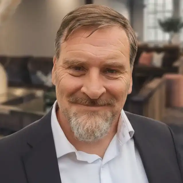 Porträtt av Vladimir Colovic, Affärsområdesansvarig Mötesbokning på Informa